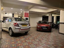 JK Rooms 126 Parashar Legacy - Station