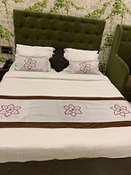 JK Rooms 126 Parashar Legacy - Station