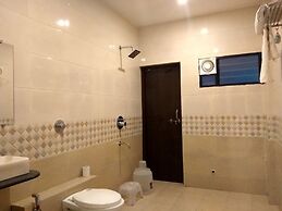 JK Rooms 126 Parashar Legacy - Station