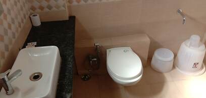 JK Rooms 126 Parashar Legacy - Station