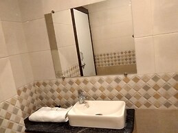 JK Rooms 126 Parashar Legacy - Station