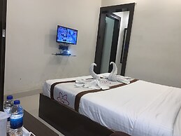 JK Rooms 126 Parashar Legacy - Station