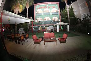El Latino Otel