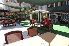 El Latino Otel