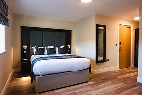Crown Lodge Hotel