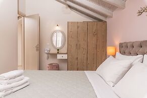 Koukos Loft Apartments