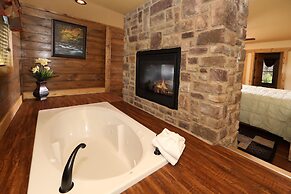 Above It All - Four Bedroom Cabin