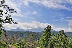 Above It All - Four Bedroom Cabin