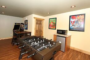 Above It All - Four Bedroom Cabin