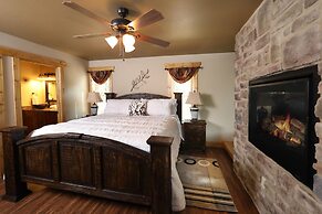 Above It All - Four Bedroom Cabin