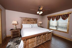 Above It All - Four Bedroom Cabin