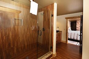 Above It All - Four Bedroom Cabin