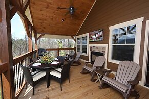 Above It All - Four Bedroom Cabin