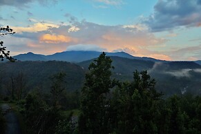 Above It All - Four Bedroom Cabin