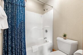 Poplar Point Condo Unit 12F - Three Bedroom Condo