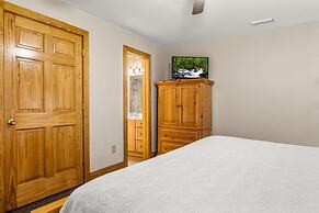 Poplar Point Condo Unit 12F - Three Bedroom Condo