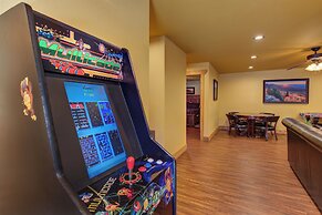 Aqua Paradise - Six Bedroom Chalet