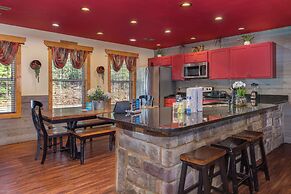 Aqua Paradise - Six Bedroom Chalet