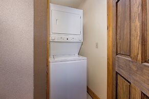 Aqua Paradise - Six Bedroom Chalet