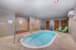 Aqua Paradise - Six Bedroom Chalet