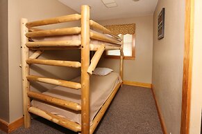 Pinnacle View 7A - Three Bedroom Chalet