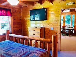 Creekside Dreams - One Bedroom Cabin