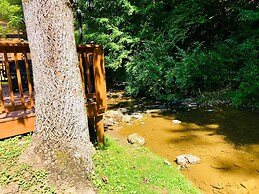 Creekside Dreams - One Bedroom Cabin