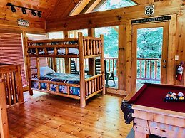 Creekside Dreams - One Bedroom Cabin
