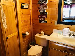 Creekside Dreams - One Bedroom Cabin