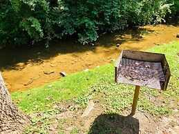 Creekside Dreams - One Bedroom Cabin