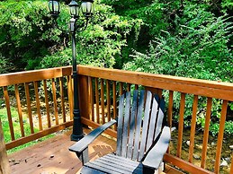 Creekside Dreams - One Bedroom Cabin