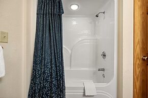 Poplar Point Condo Unit 12E - Three Bedroom Condo