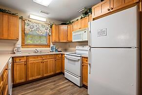 Poplar Point Condo Unit 12E - Three Bedroom Condo