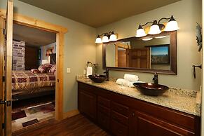 Firefly Nights - Five Bedroom Chalet