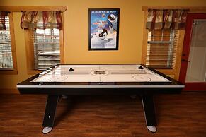 Firefly Nights - Five Bedroom Chalet