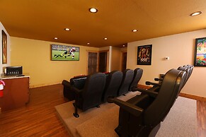 Firefly Nights - Five Bedroom Chalet