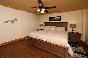 Firefly Nights - Five Bedroom Chalet