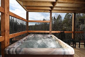 Firefly Nights - Five Bedroom Chalet