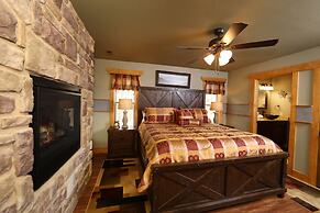 Firefly Nights - Five Bedroom Chalet