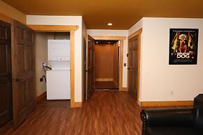 Firefly Nights - Five Bedroom Chalet