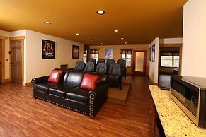 Firefly Nights - Five Bedroom Chalet