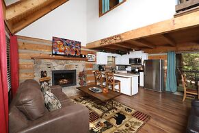 Bear Trails - Two Bedroom Cabin