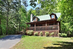 Bear Trails - Two Bedroom Cabin