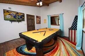 Bear Trails - Two Bedroom Cabin