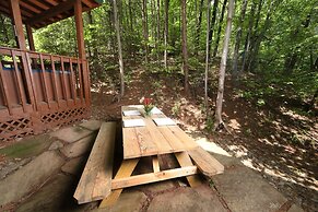 Bear Trails - Two Bedroom Cabin