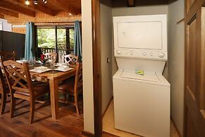 Bear Trails - Two Bedroom Cabin