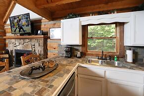 Bear Trails - Two Bedroom Cabin