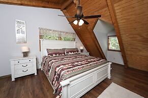 Bear Trails - Two Bedroom Cabin