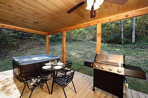 Misty Mountainside - Two Bedroom Chalet