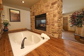 Misty Mountainside - Two Bedroom Chalet